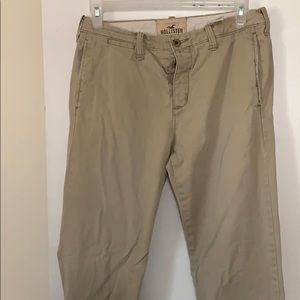 Hollister Khakis 32/30